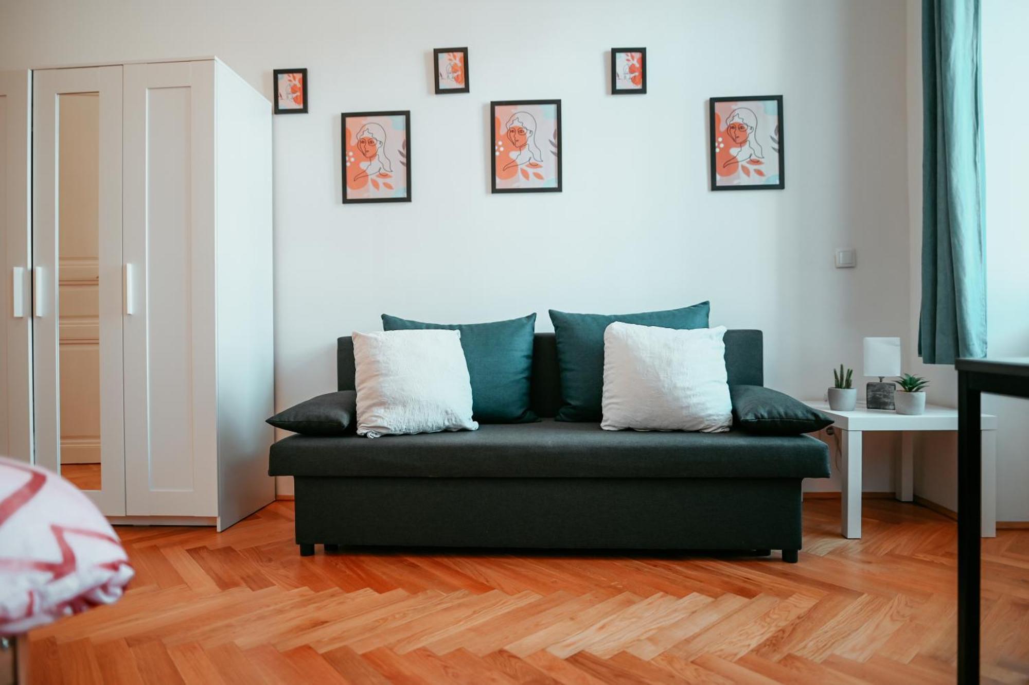 Raimond Apartment Top 12 Wina Bagian luar foto